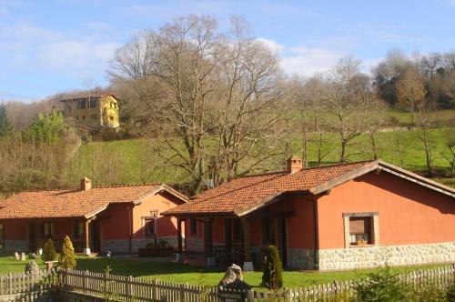 Apartamentos Rurales La Granda Onís エクステリア 写真