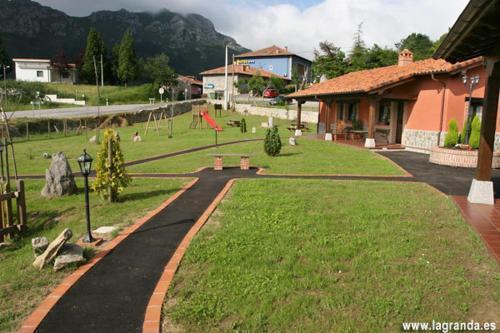 Apartamentos Rurales La Granda Onís エクステリア 写真